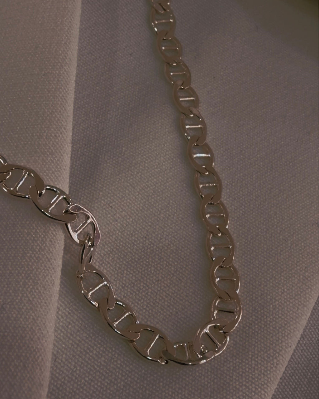 Cadena Titán Silver