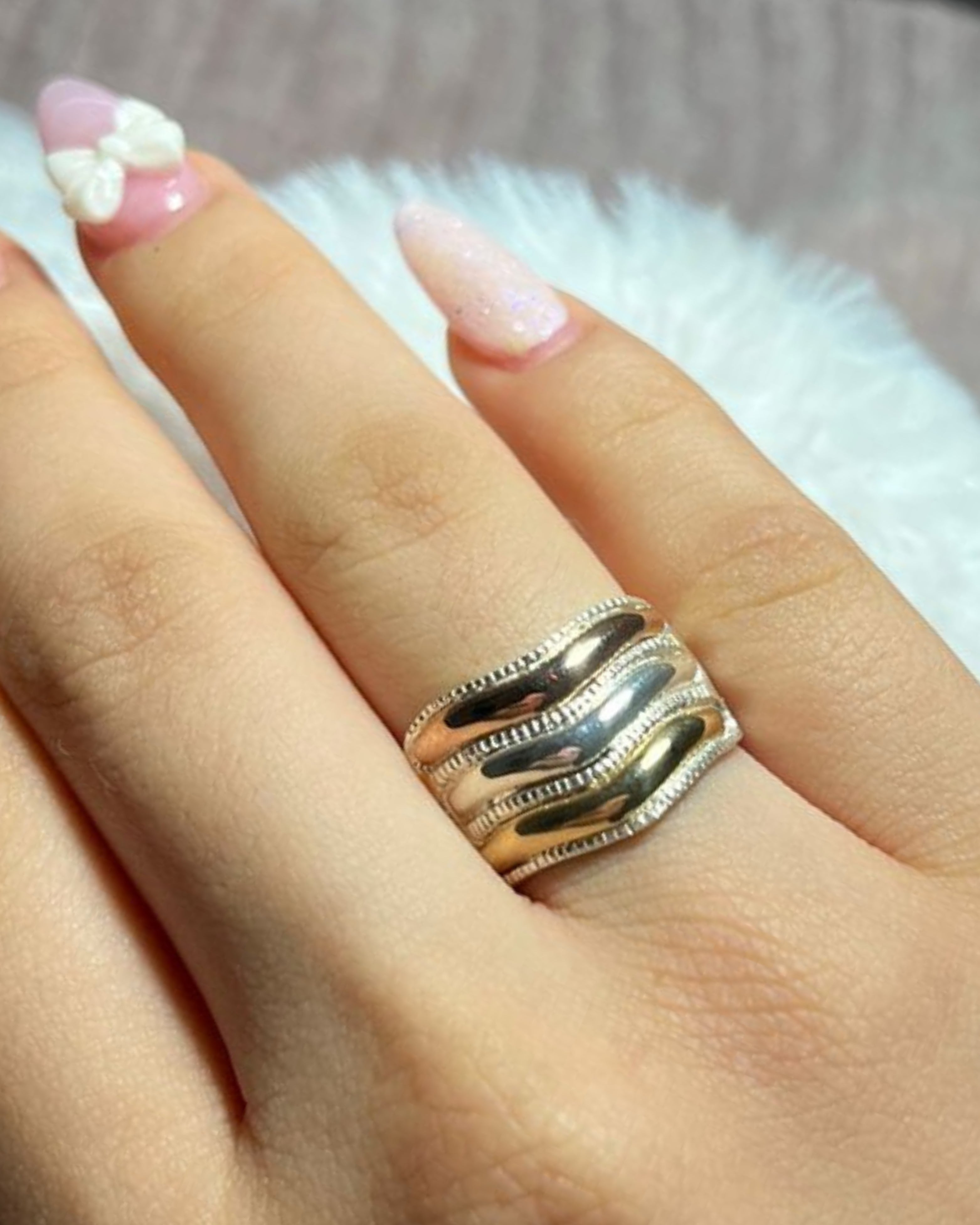 Anillo Ondina